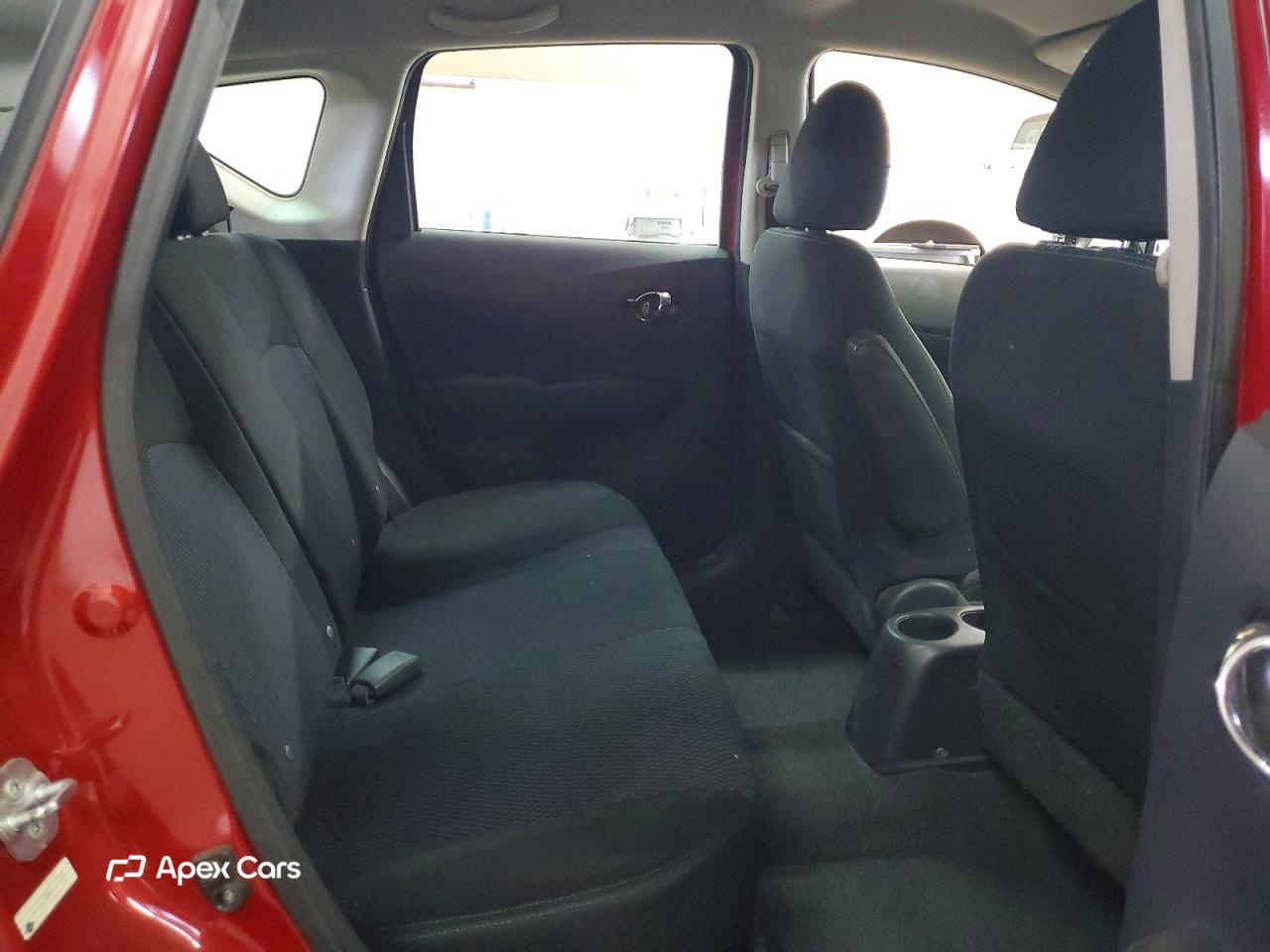 Nissan Versa 2015