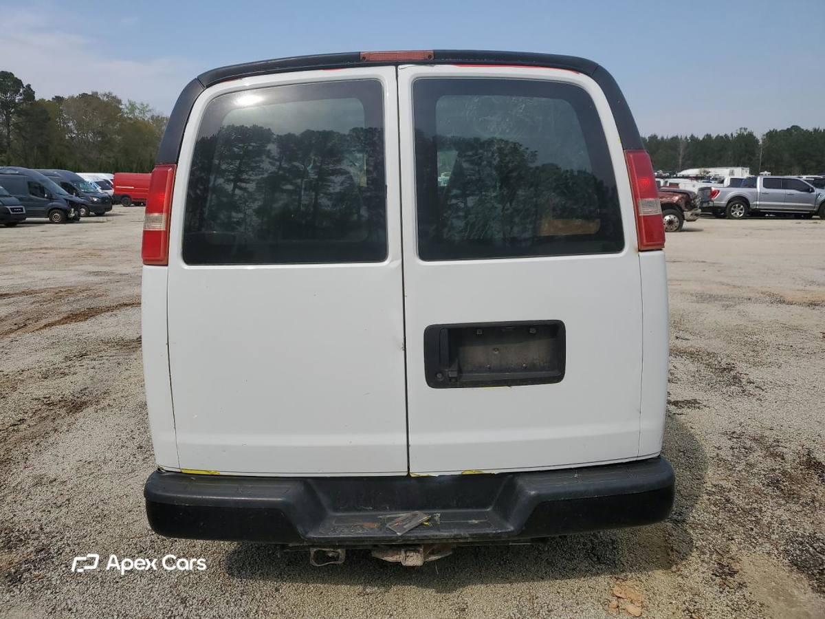GMC Savana 2018