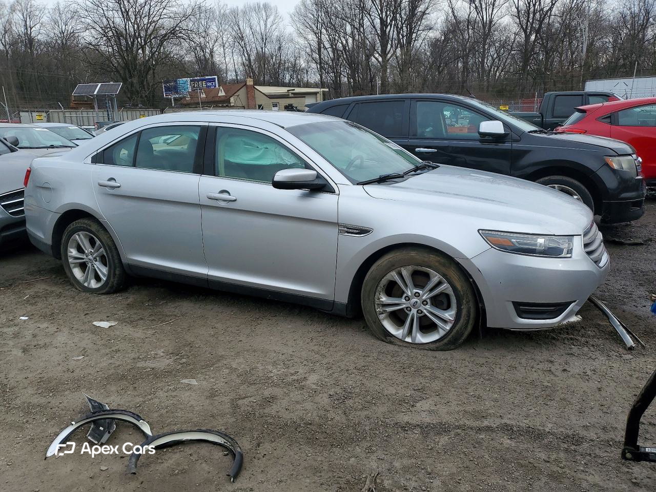 Ford Taurus 2015