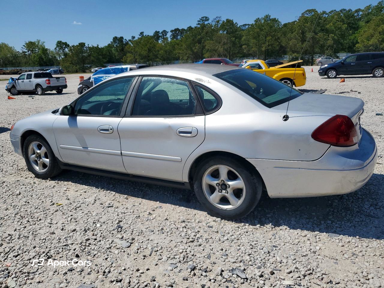 Ford Taurus 2001