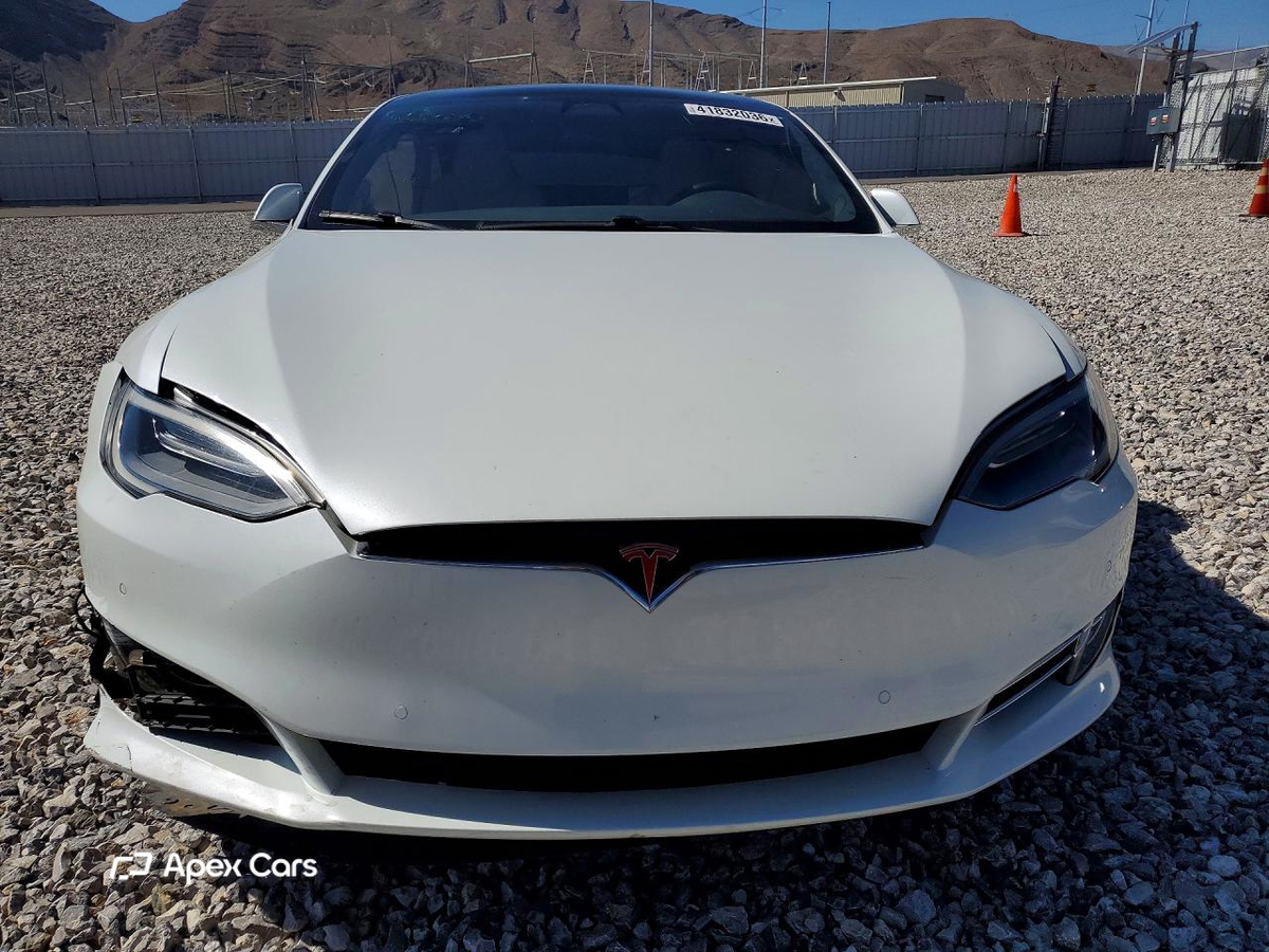 Tesla Model S 2019
