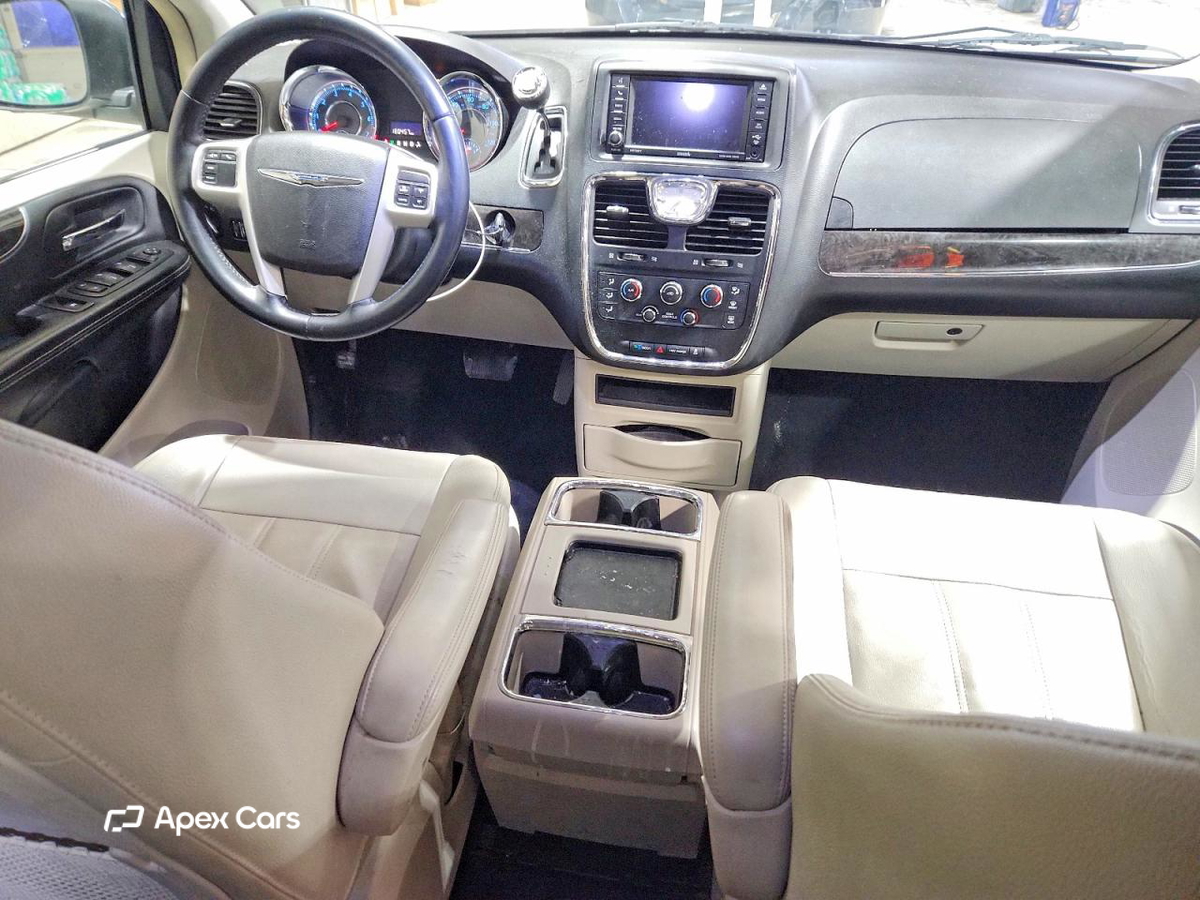 Chrysler Voyager 2016