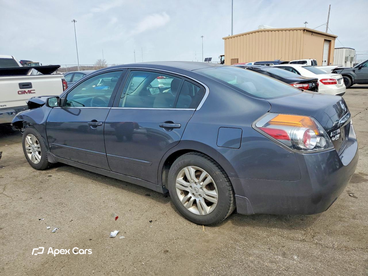 Nissan Altima 2011