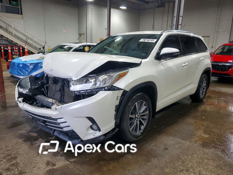 Toyota Highlander 2018 - Image 1 of 14
