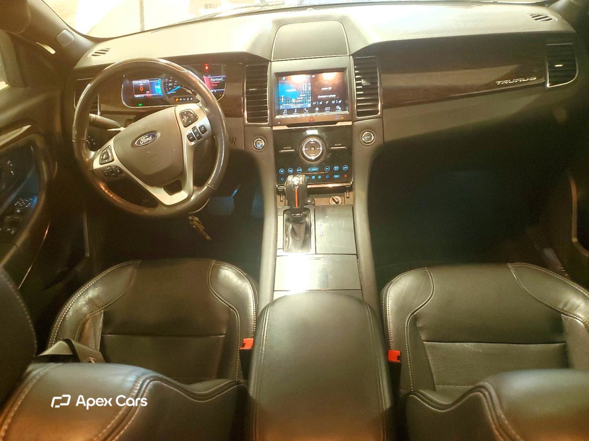 Ford Taurus 2016