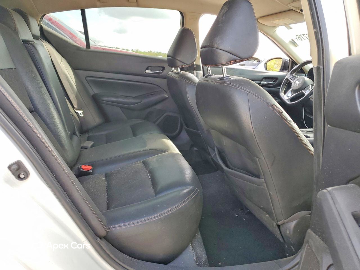 Nissan Altima 2020