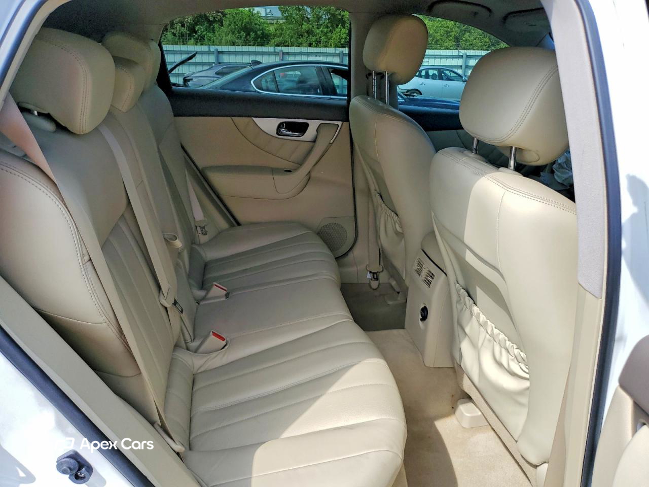 Infiniti QX70 2014