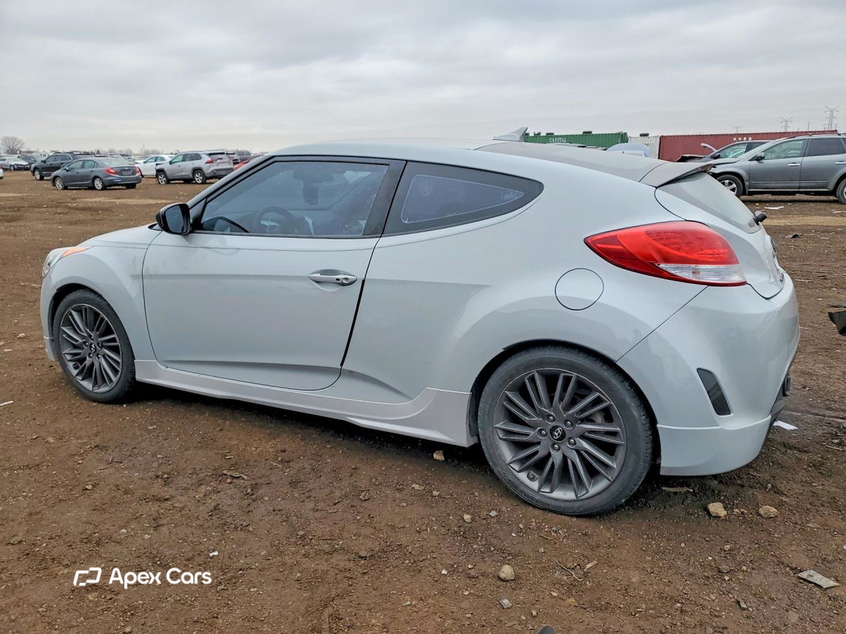 Hyundai Veloster 2013