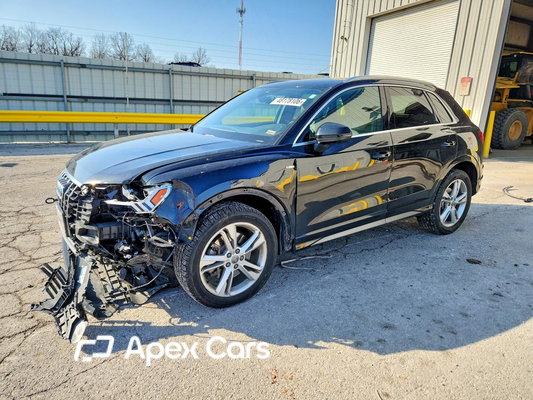 Audi Q3 2019 - Image 1 of 15
