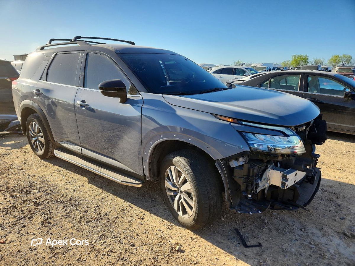 Nissan Pathfinder 2024