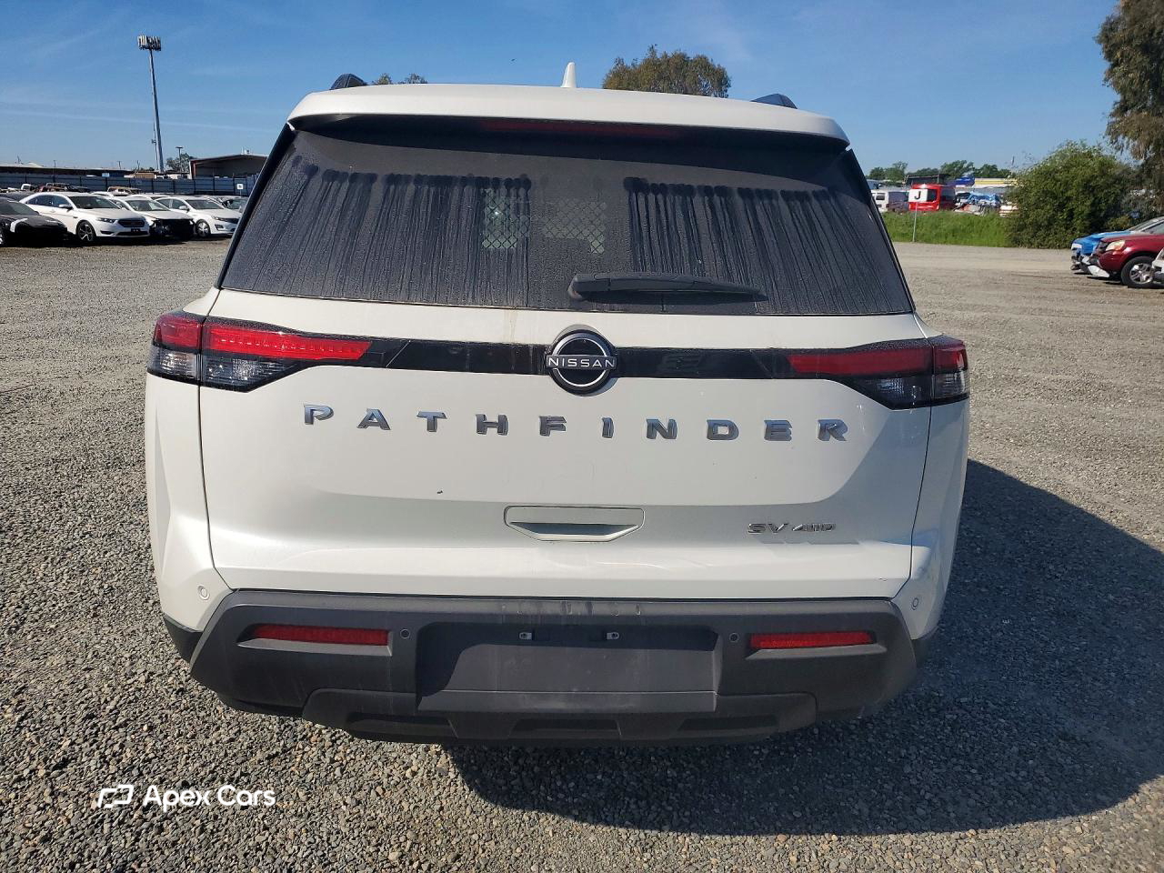 Nissan Pathfinder 2024