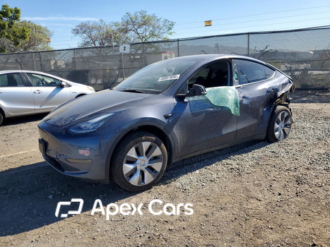 Tesla Model Y 2023 - Image 1 of 14