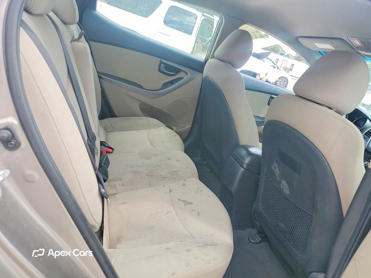 Hyundai Elantra 2014