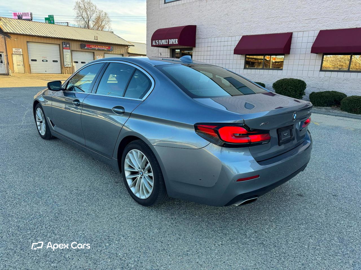 BMW Series 5 2021