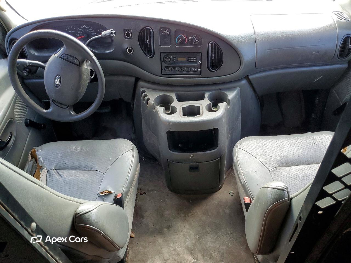 Ford Econoline 2005