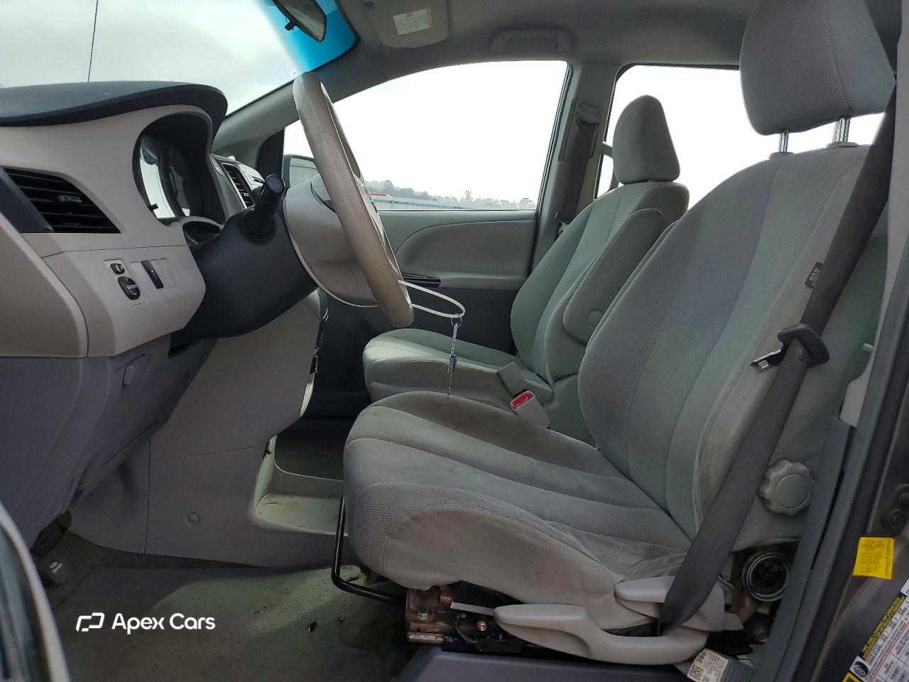 Toyota Sienna 2012
