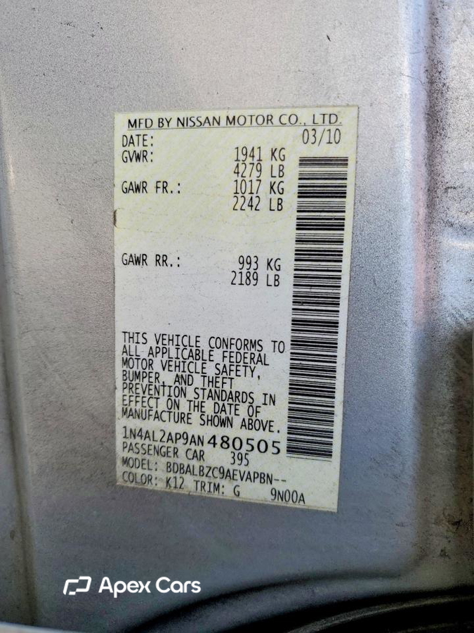 Nissan Altima 2010