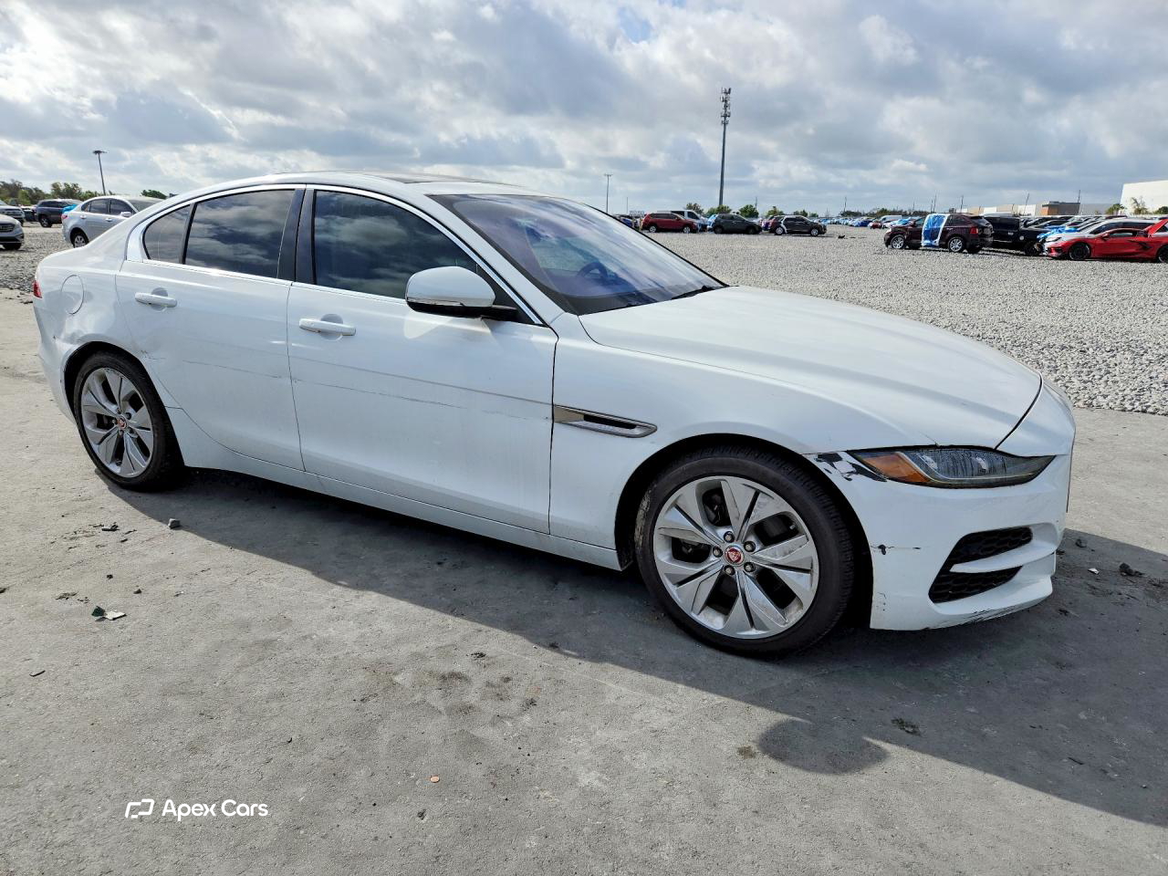 Jaguar XE 2020