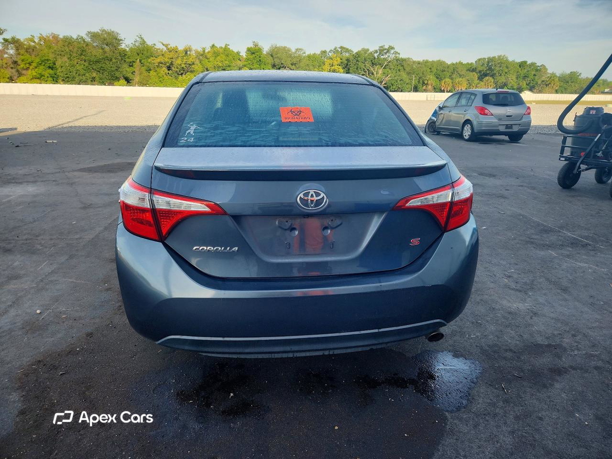 Toyota Corolla 2015