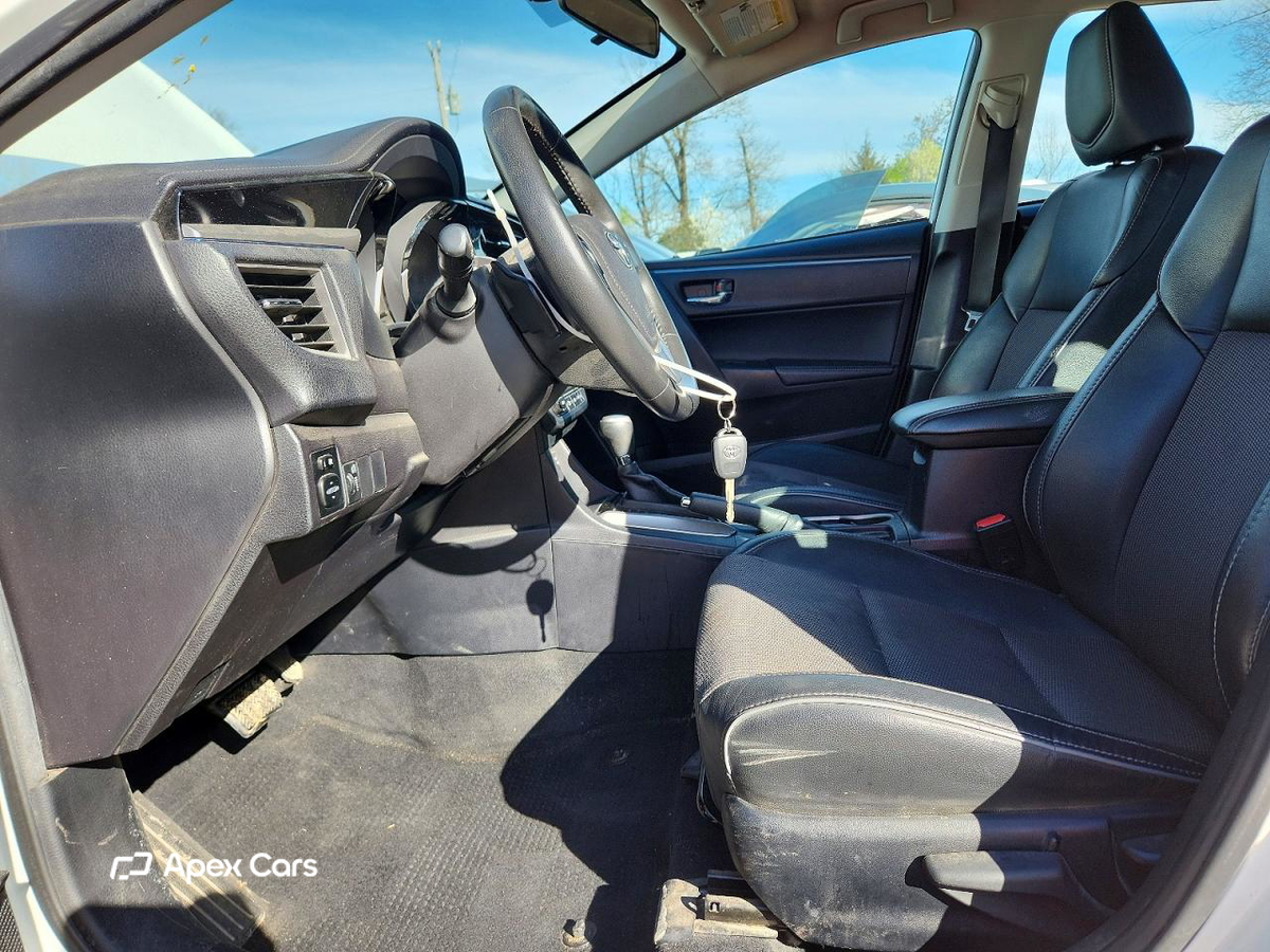 Toyota Corolla 2015