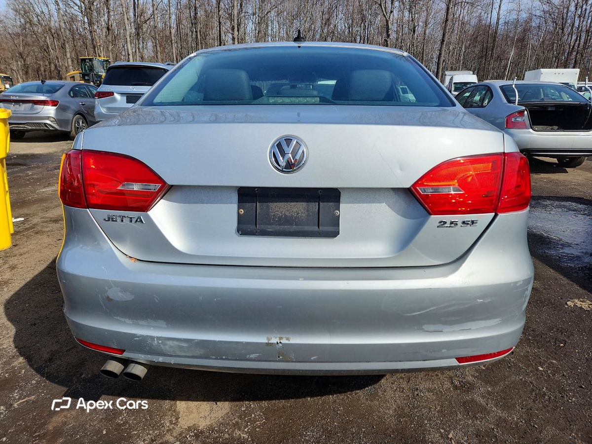 Volkswagen Jetta 2011