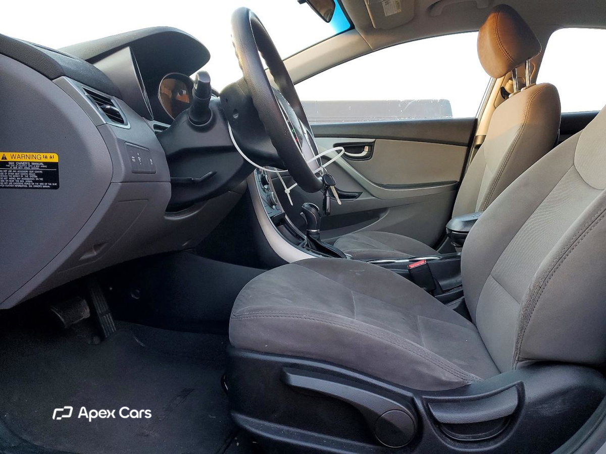 Hyundai Elantra 2016