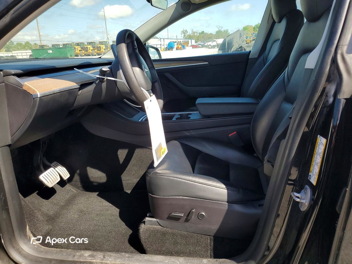 Tesla Model Y 2022