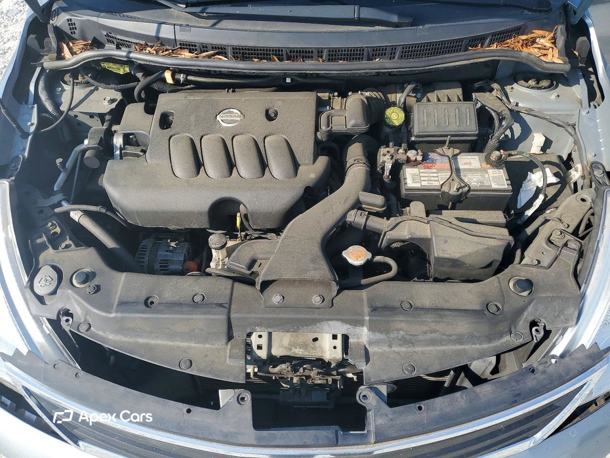 Nissan Versa 2011