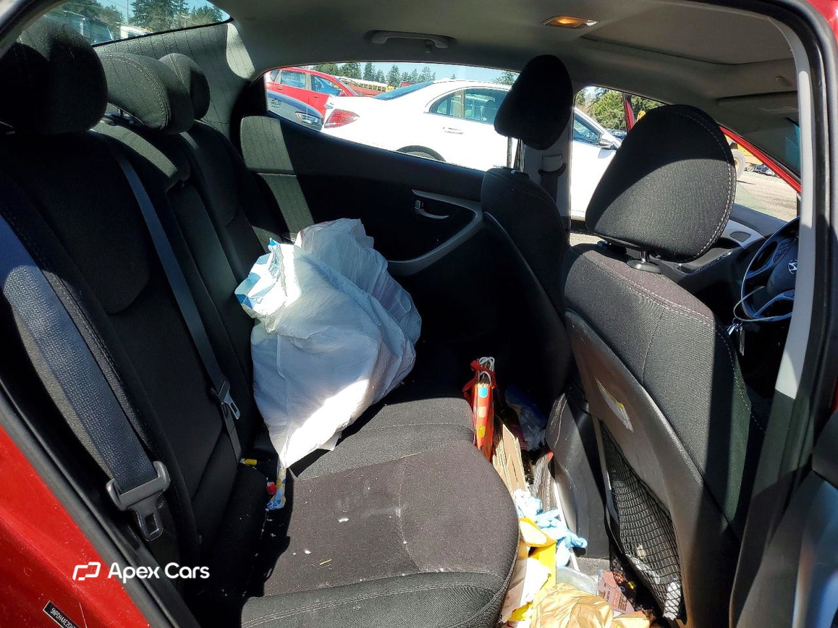Hyundai Elantra 2016