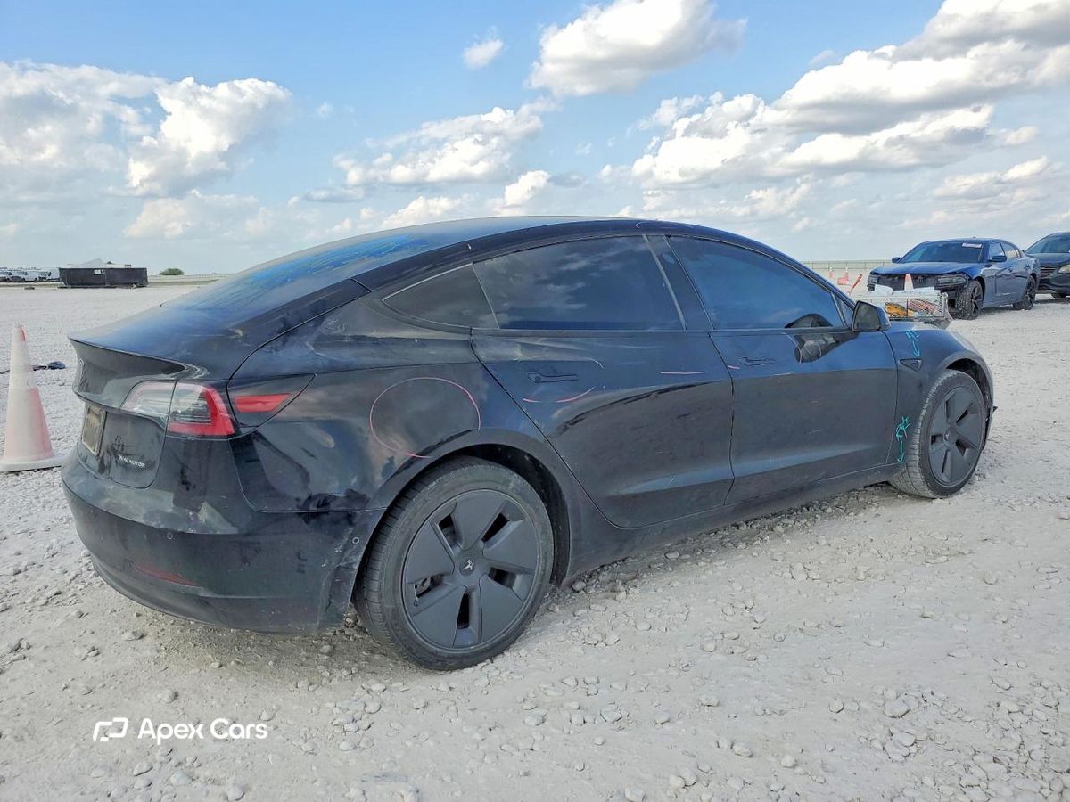 Tesla Model 3 2022