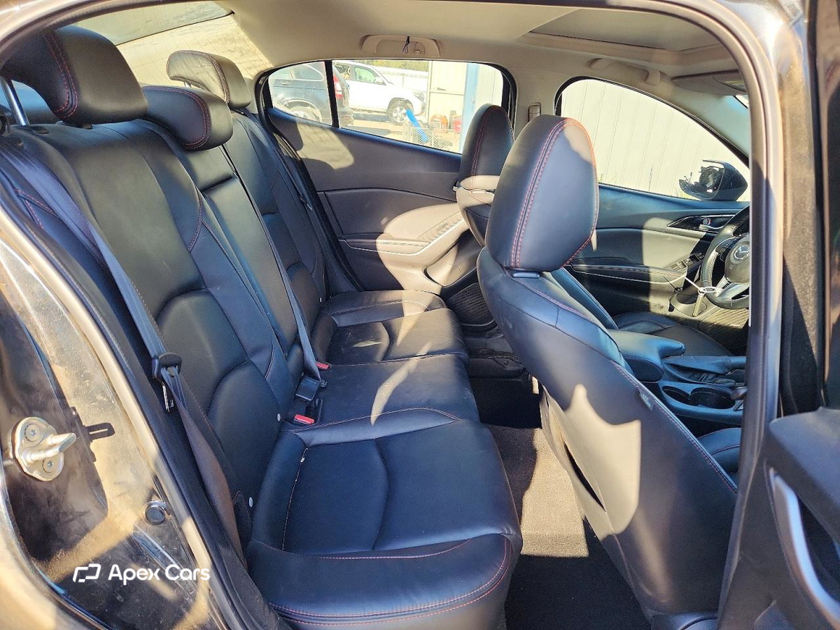 Mazda 3 2015
