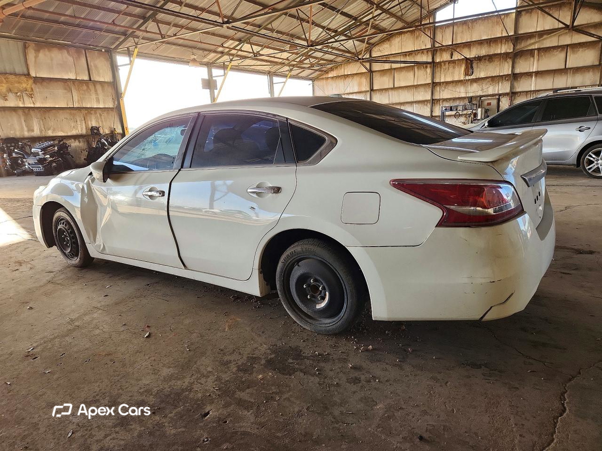 Nissan Altima 2015