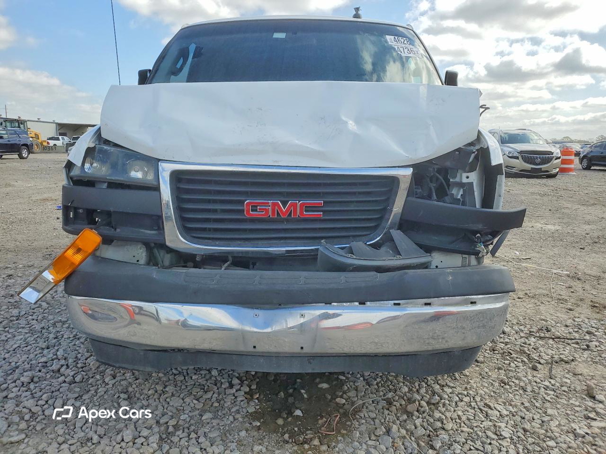 GMC Savana 2021