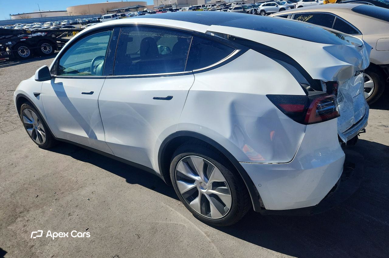 Tesla Model Y 2021
