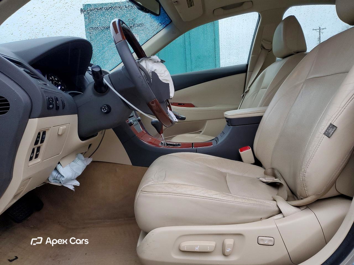 Lexus ES 2012