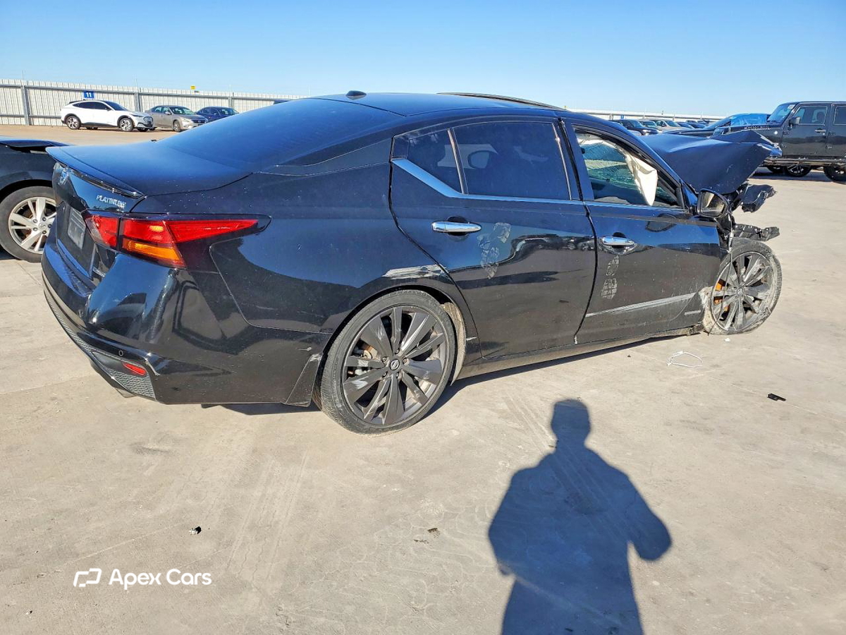 Nissan Altima 2019