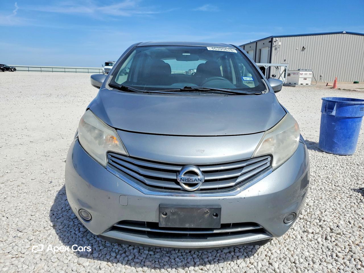 Nissan Versa 2015