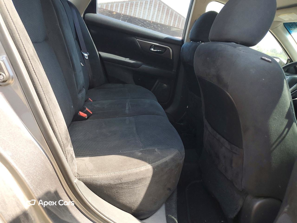 Nissan Altima 2015