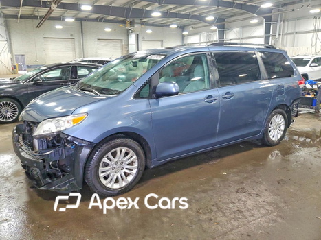 Toyota Sienna 2014 - Image 1 of 15