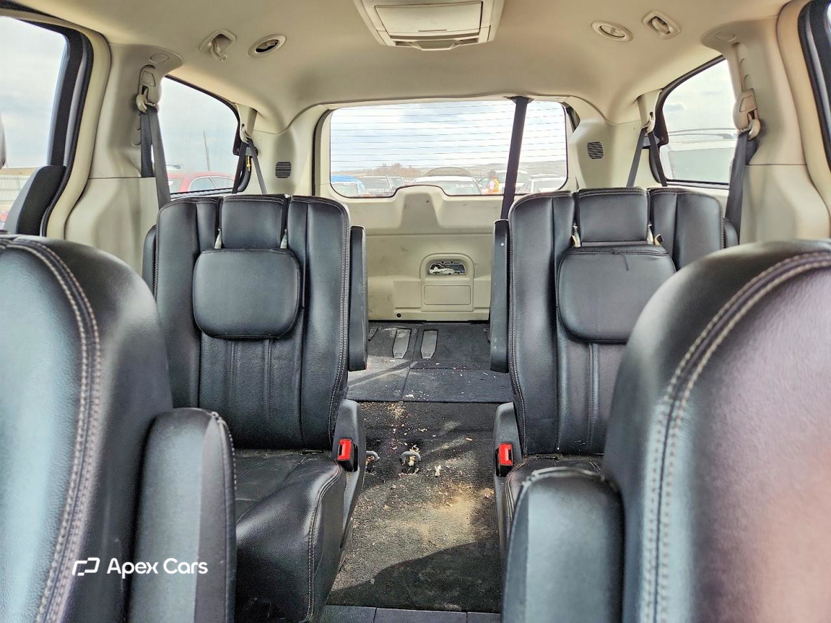 Chrysler Voyager 2015