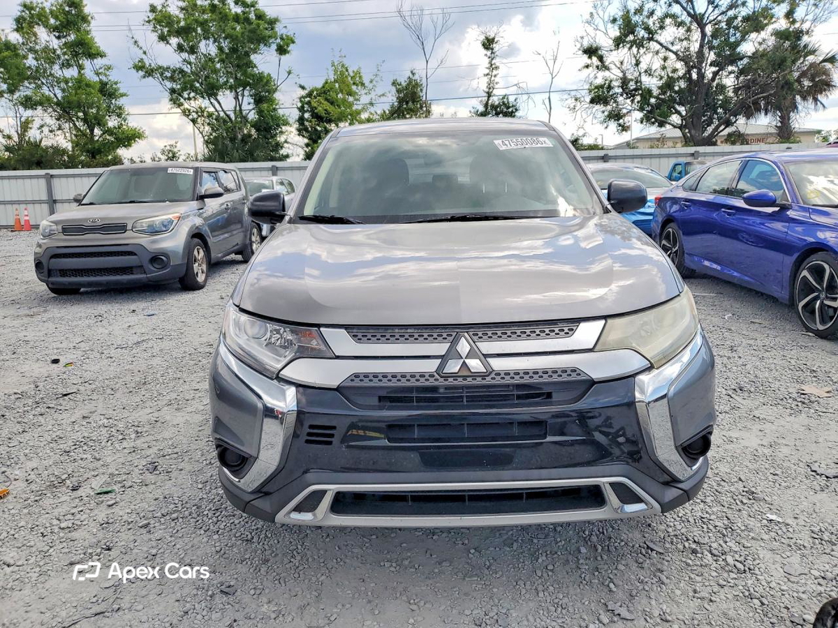 Mitsubishi Outlander 2020