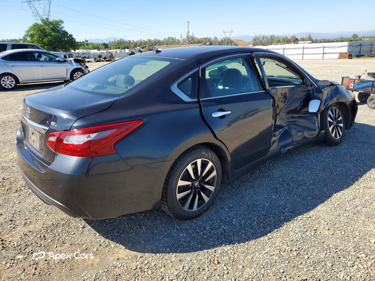 Nissan Altima 2018