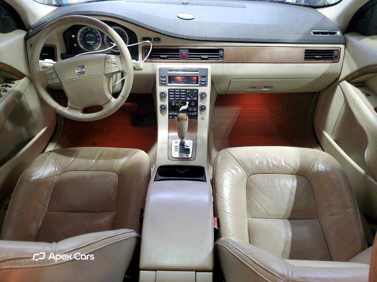 Volvo XC70 2009