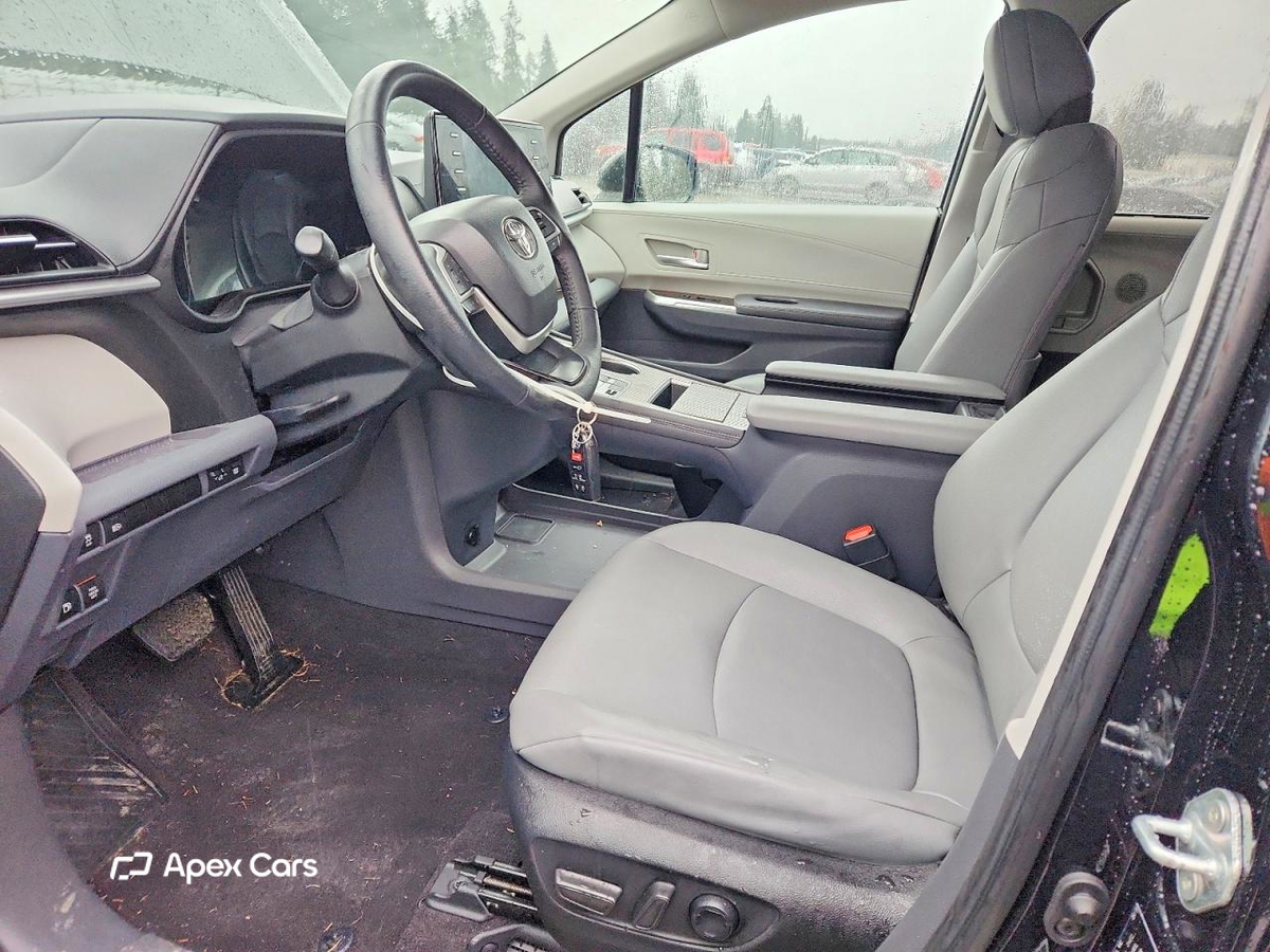 Toyota Sienna 2023