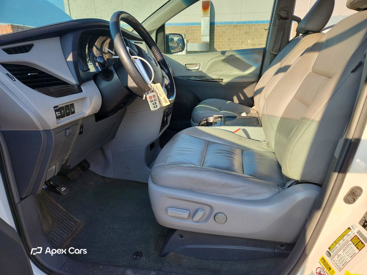 Toyota Sienna 2015