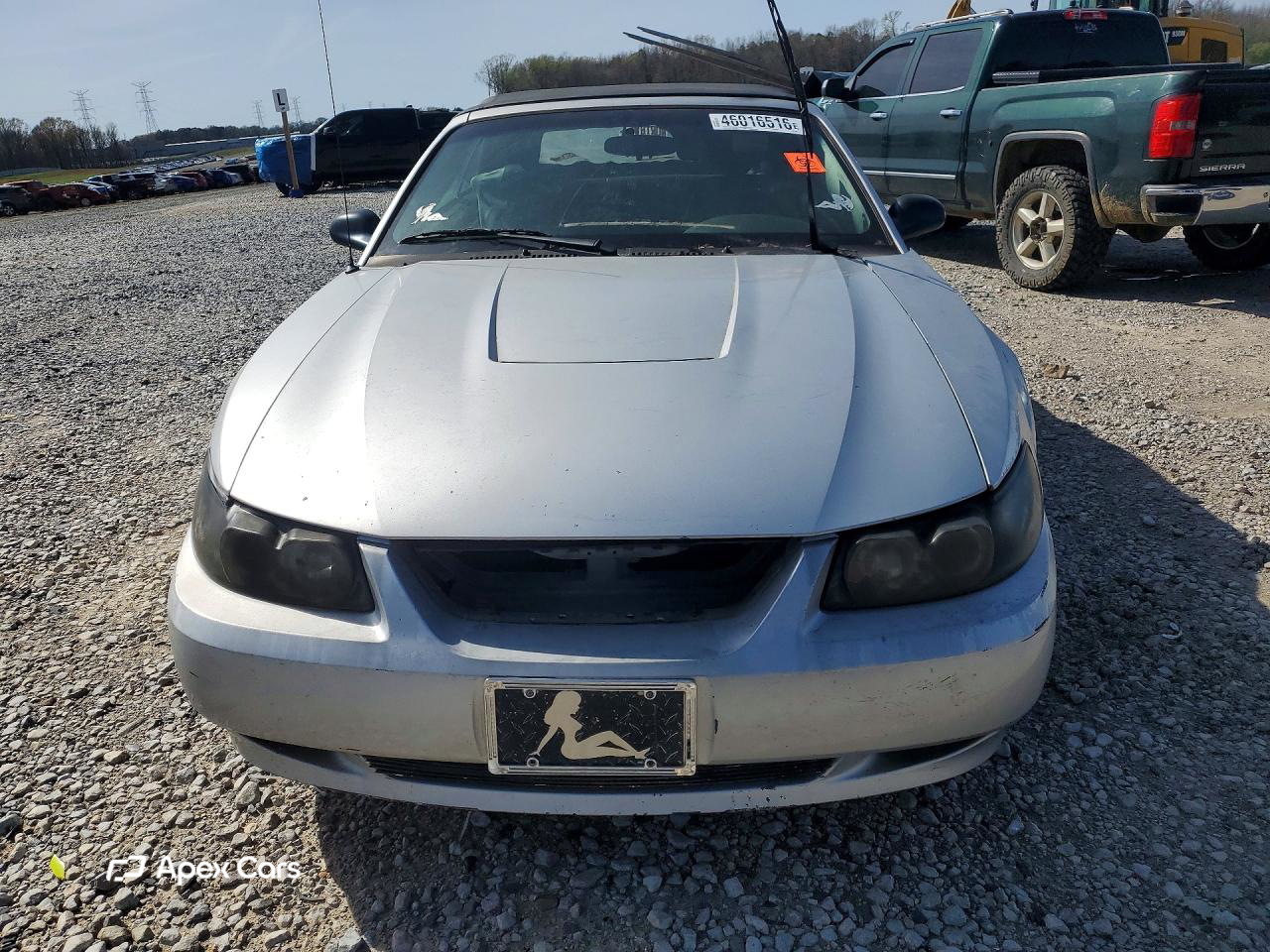Ford Mustang 2003