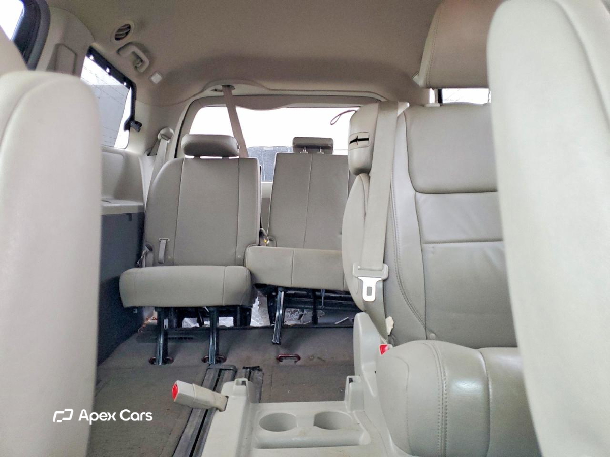 Toyota Sienna 2015
