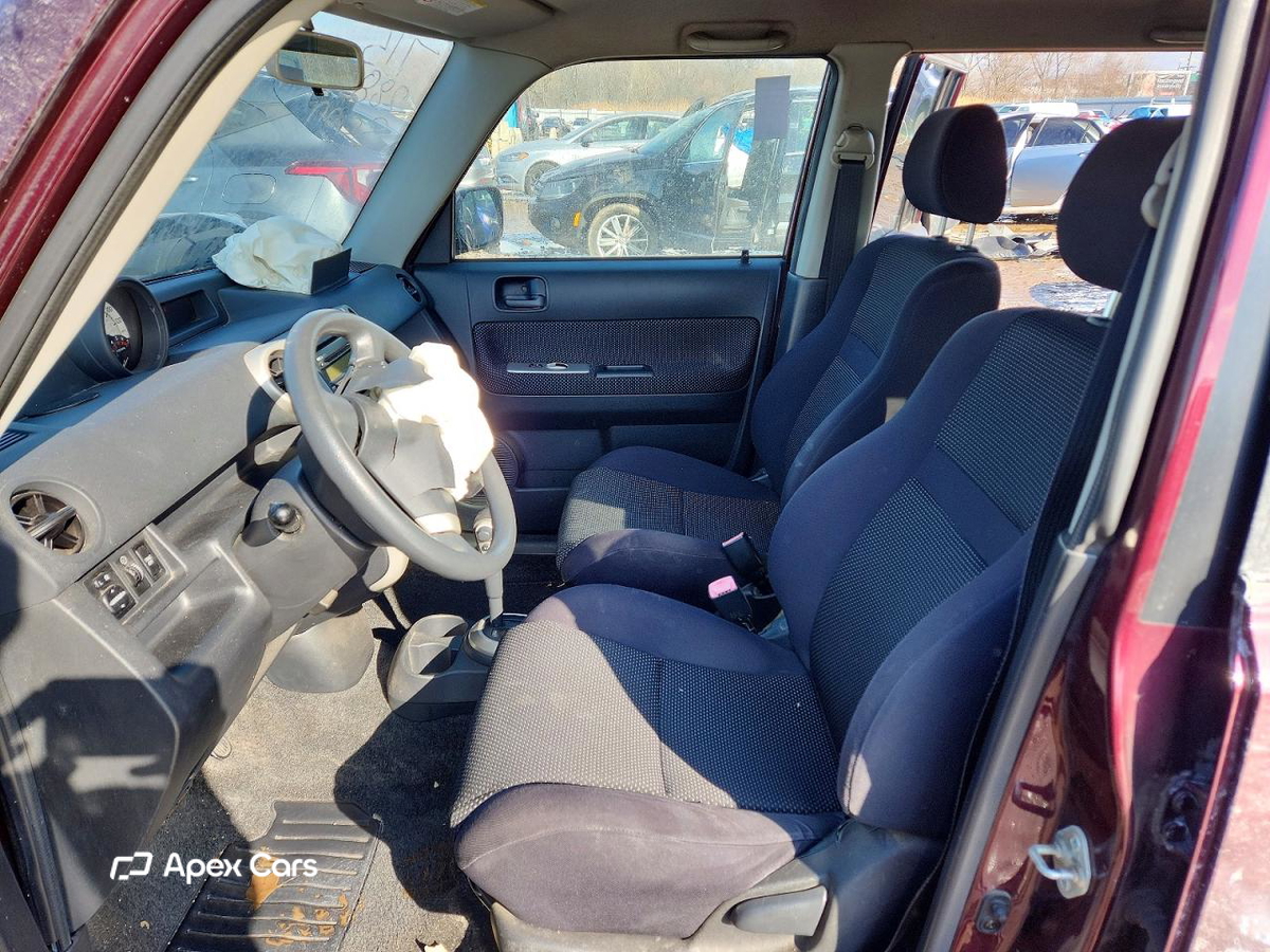 Scion xB 2005