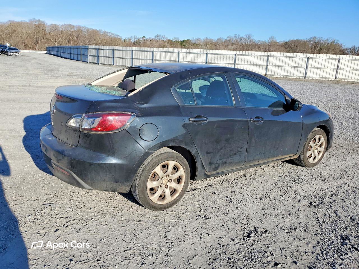 Mazda 2011