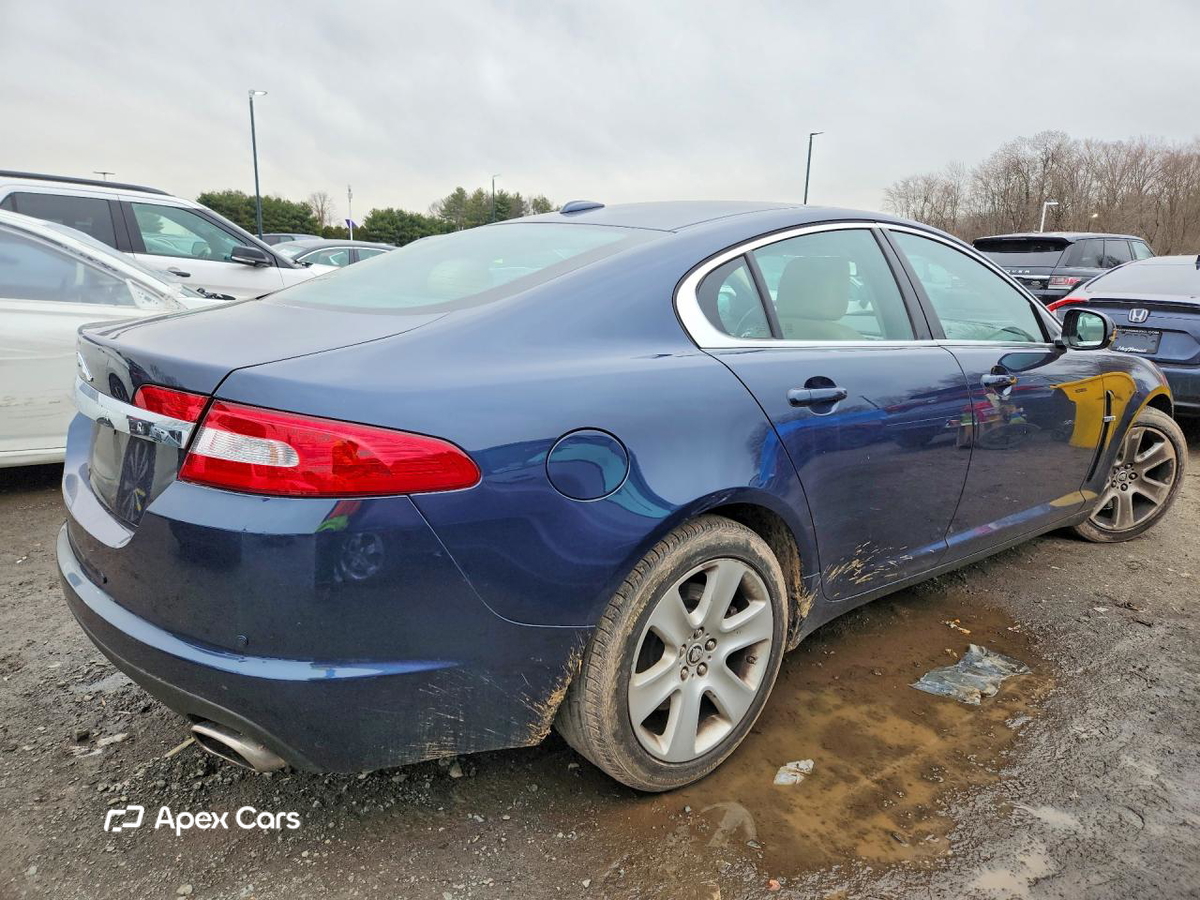 Jaguar XF 2011